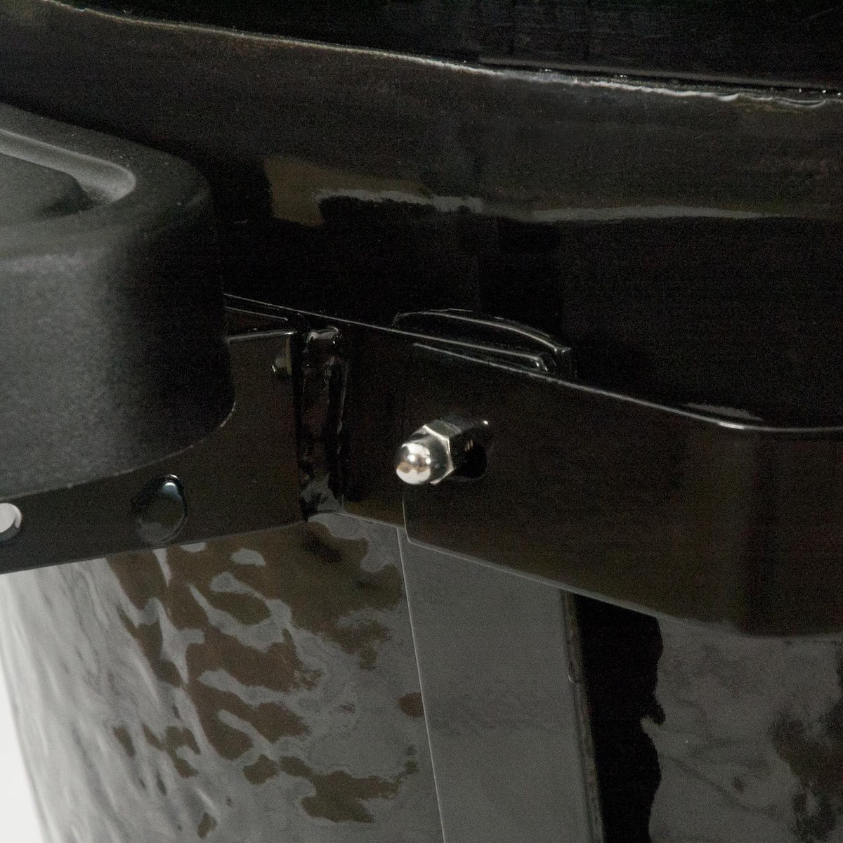 Primo Ceramic Grills Large Oval Ceramic Charcoal All-In-One Kamado Grill Head on Wheeled Cradle