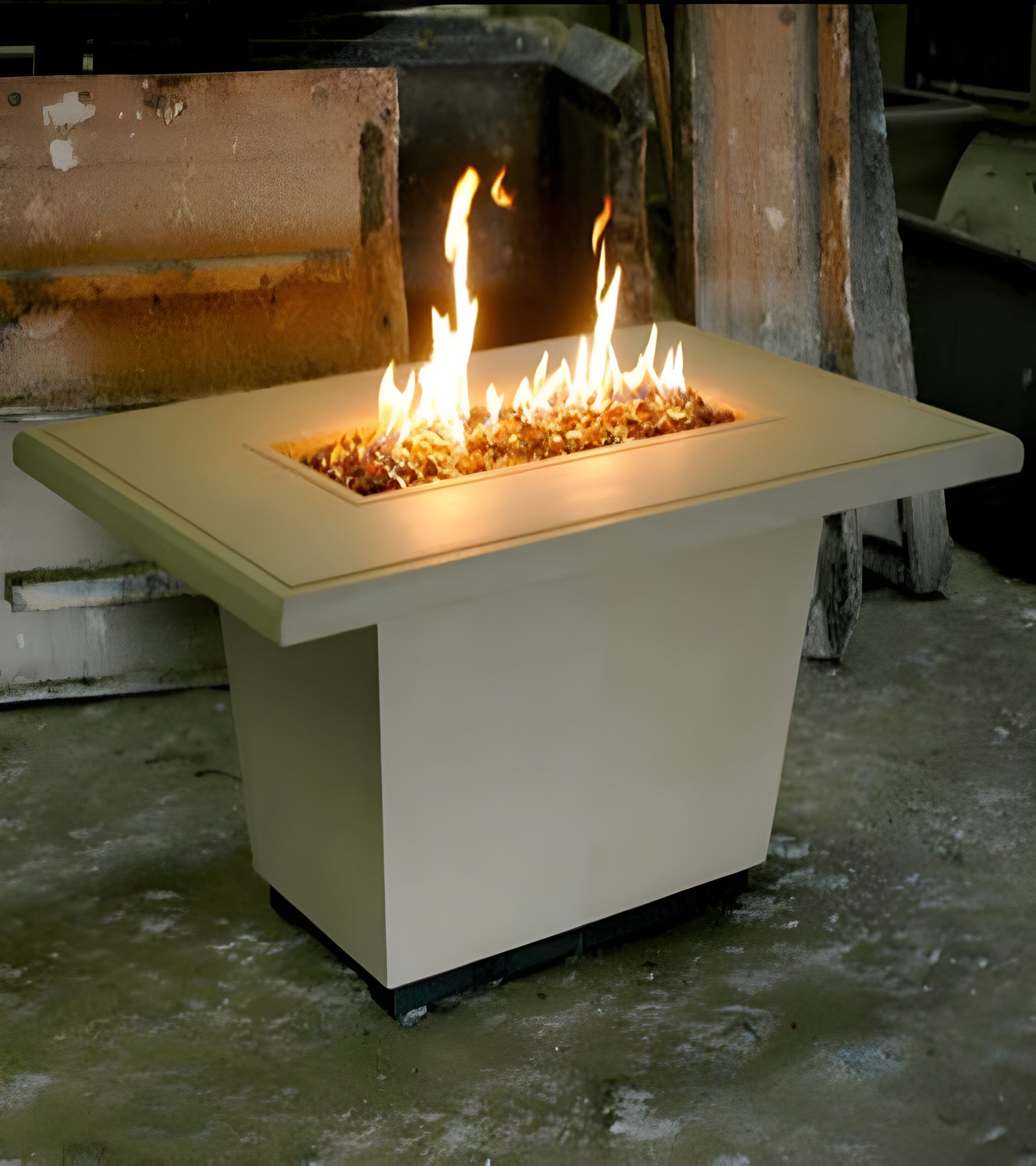American Fyre Designs Cosmopolitan Rectangle FireTable  American Fyre Designs